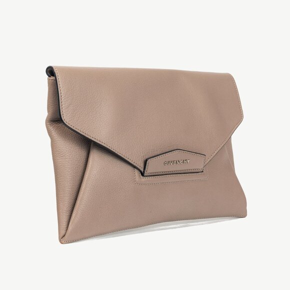 Givenchy Antigona Medium Mastic Goat-Leather Envelope Clutch - Picture 2 of 10